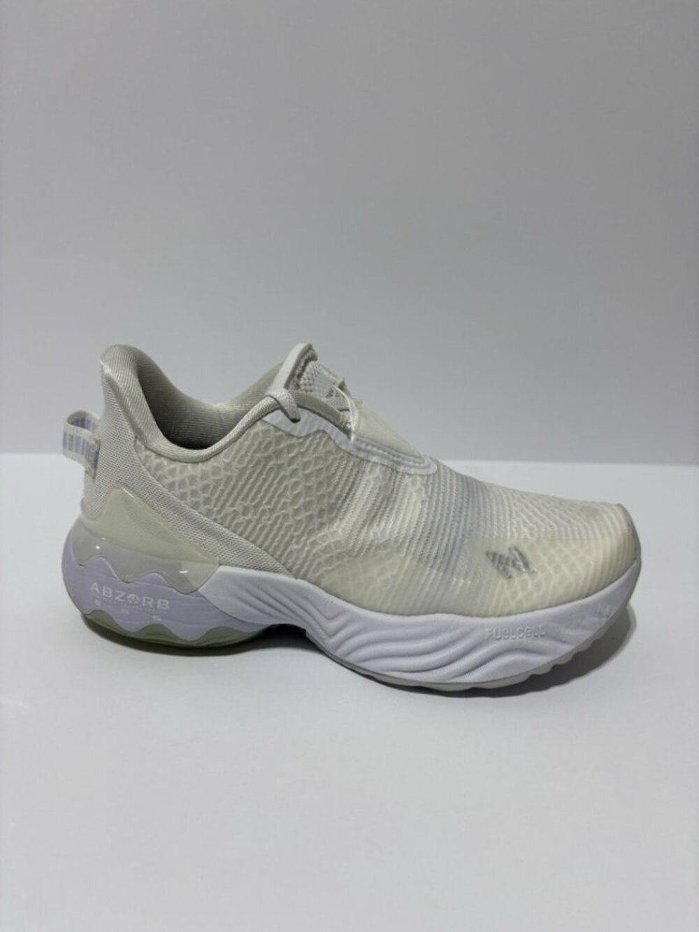 New Balance Women’s FuelCell Rebel TR Running Shoes White, Size 6 M